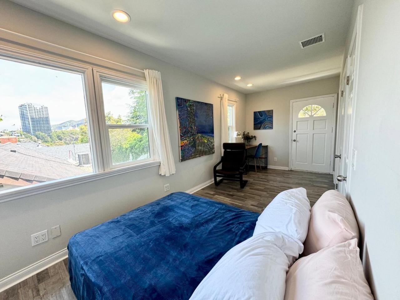 Homestay #universal Los Angeles